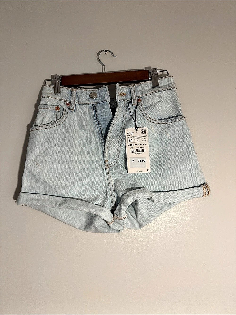 Zara Denim Jean Shorts in Blue Size 34 NWT